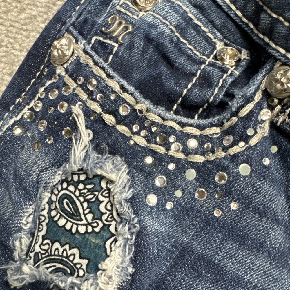 Miss Me 28 Signature Boot Low Rise Embellished Patched Holes Distressed Medium - Picture 6 of 11